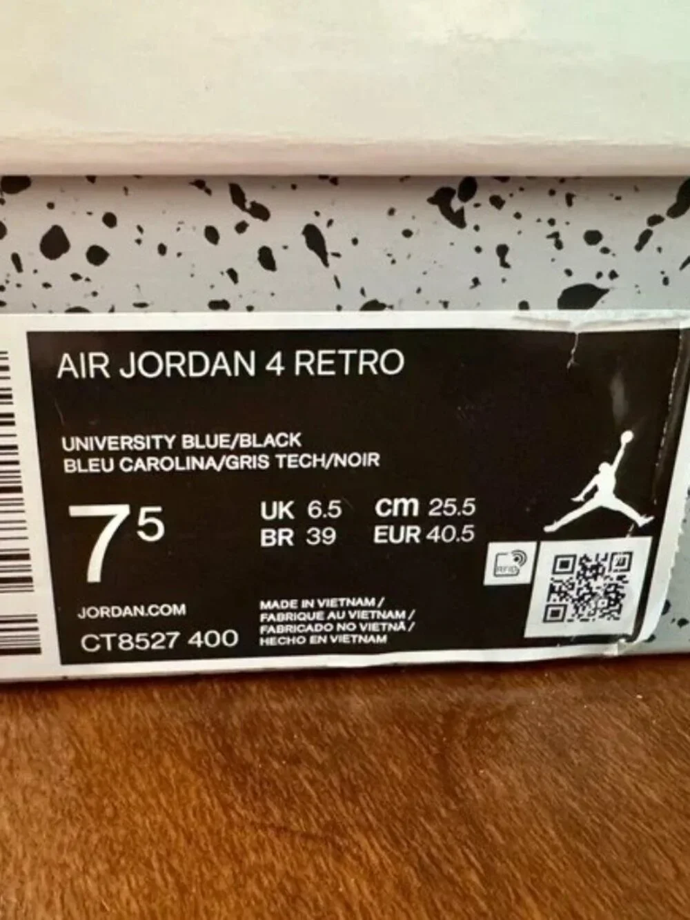 Air Jordan 4 - Retro University Blue & Black